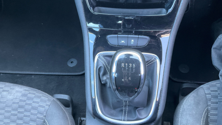 Vauxhall Astra 1.4i 16V SRi 5dr Petrol Hatchback